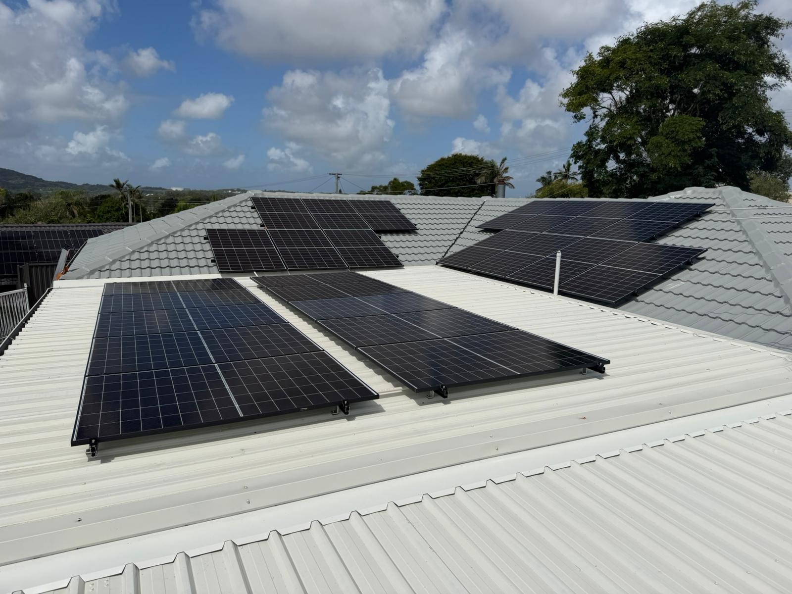 Multi-plane solar installation on tropical Queensland home